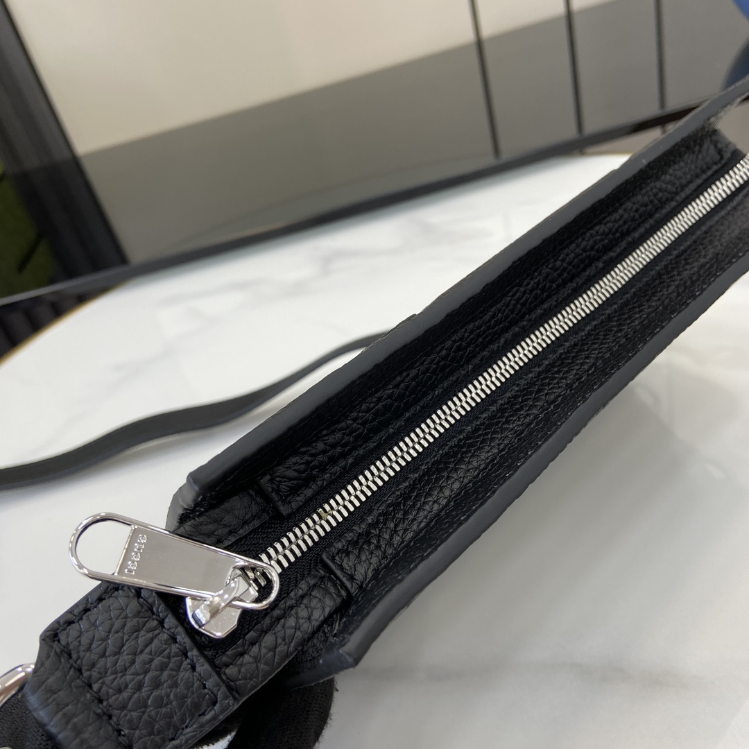 Gucci Jumbo GG Mini Bag - DopestKickz