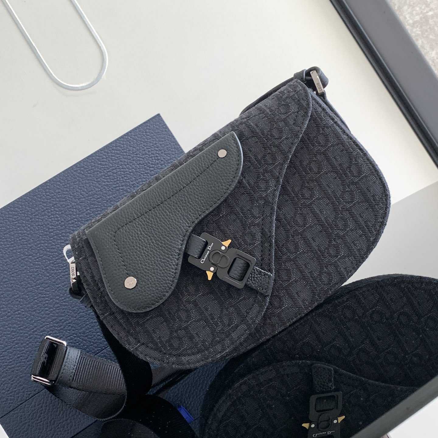 Dior Saddle Messenger Bag - DopestKickz