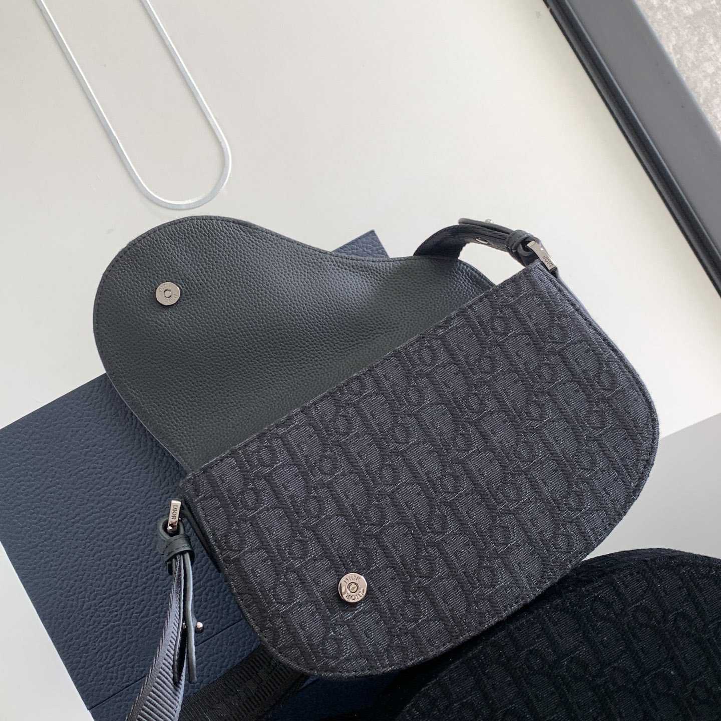 Dior Saddle Messenger Bag - DopestKickz