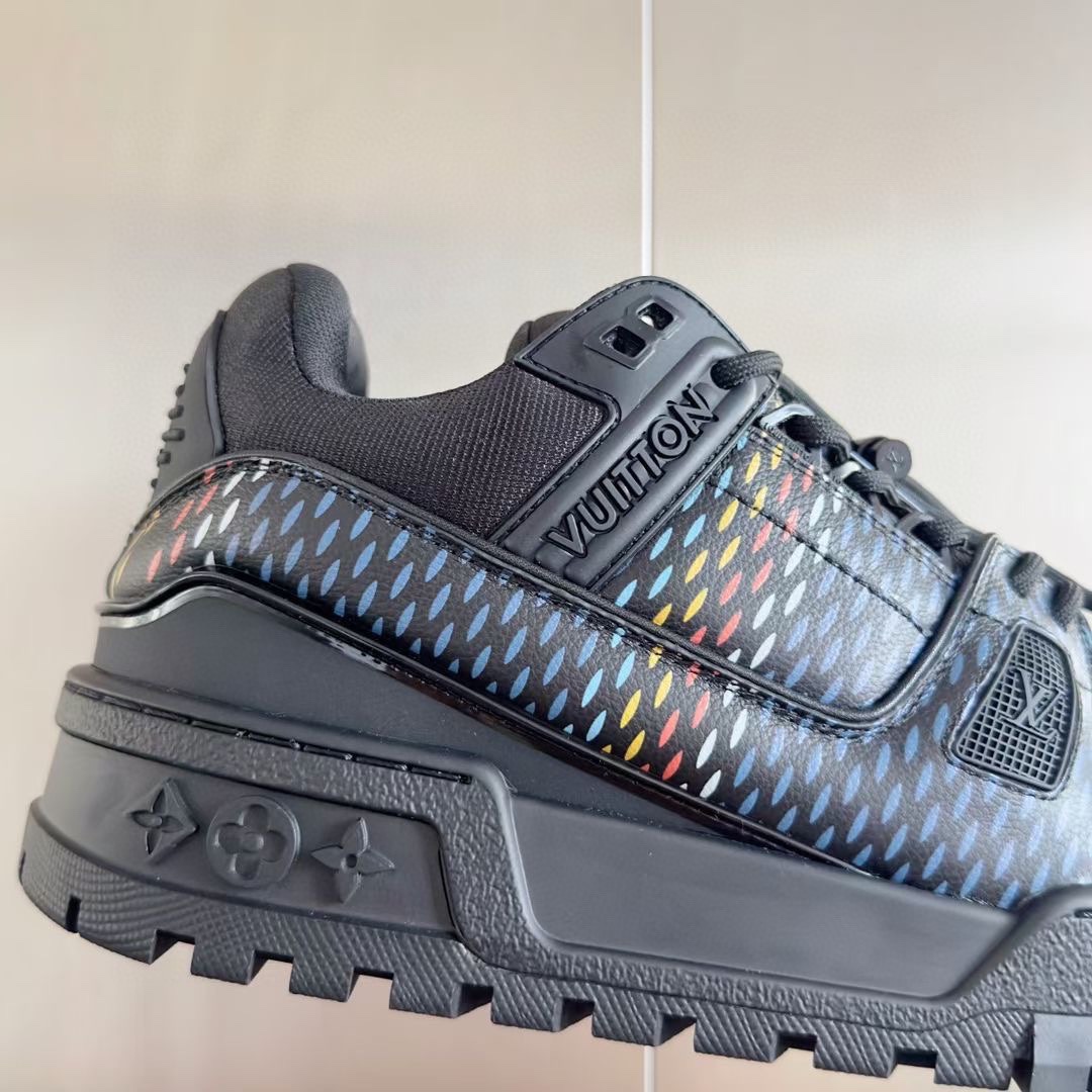 Louis Vuitton LV Trainer Maxi Sneaker   1ACR0U - DopestKickz