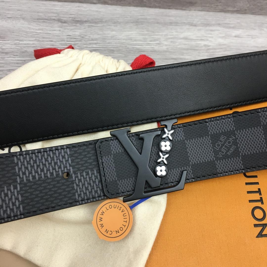 Louis Vuitton 40mm Reversible Belt - DopestKickz