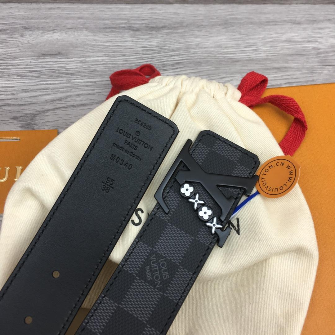 Louis Vuitton 40mm Reversible Belt - DopestKickz