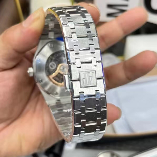 Audemars Piguet Watch      - DopestKickz