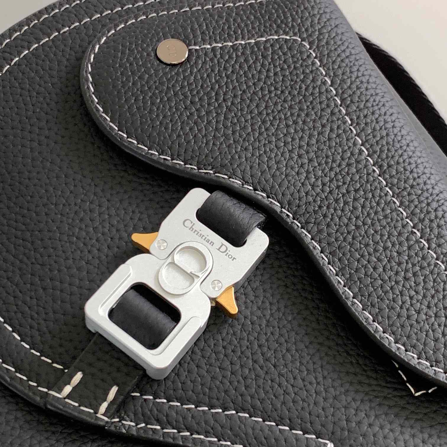 Dior Saddle Messenger Bag - DopestKickz