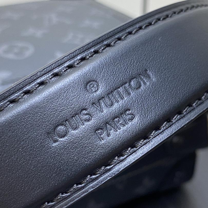 Louis Vuitton Soul Trunk East West   M11744 - DopestKickz