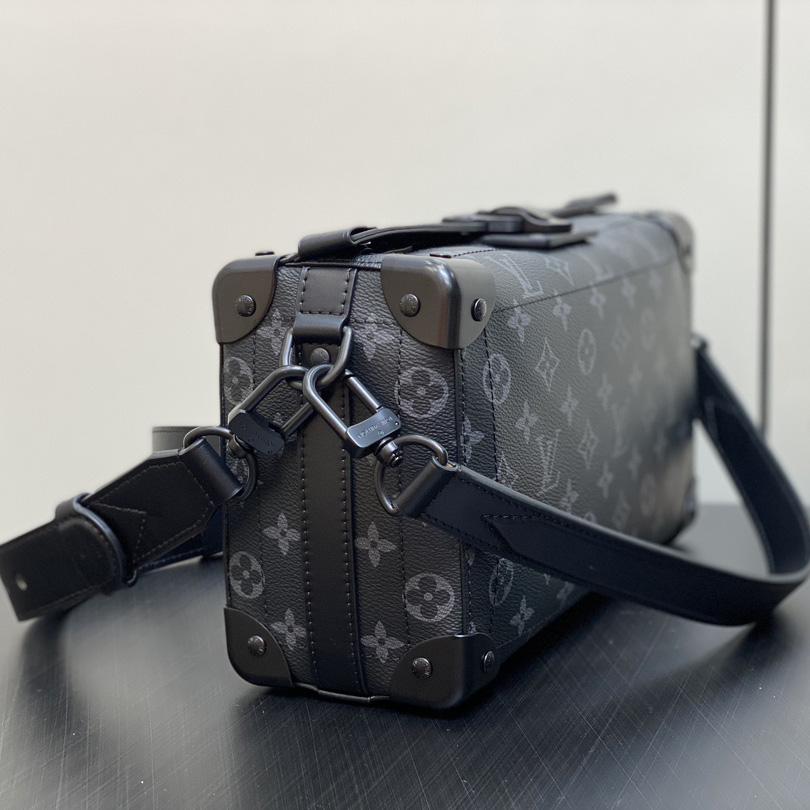 Louis Vuitton Soul Trunk East West   M11744 - DopestKickz