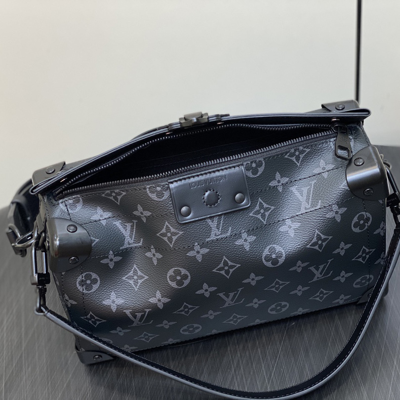 Louis Vuitton Soul Trunk East West   M11744 - DopestKickz