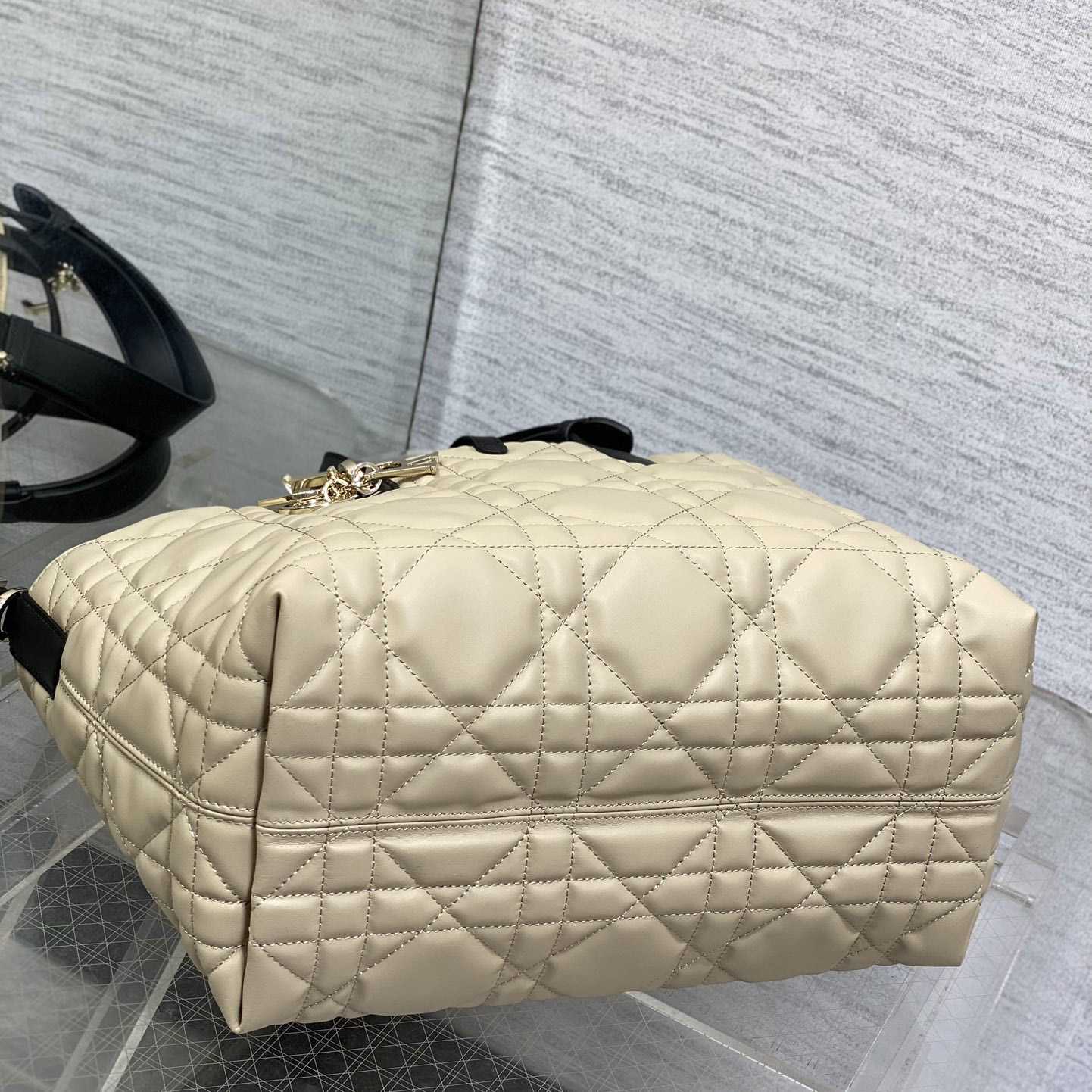 Dior Medium Dior Toujours Bag - DopestKickz