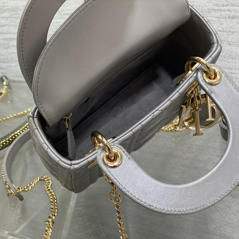 Dior Lady Dior Bag  21*11*5cm - DopestKickz