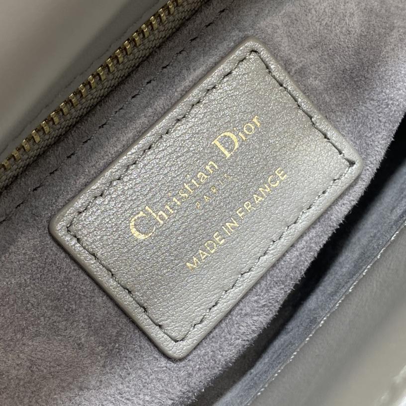 Dior Lady Dior Bag  21*11*5cm - DopestKickz