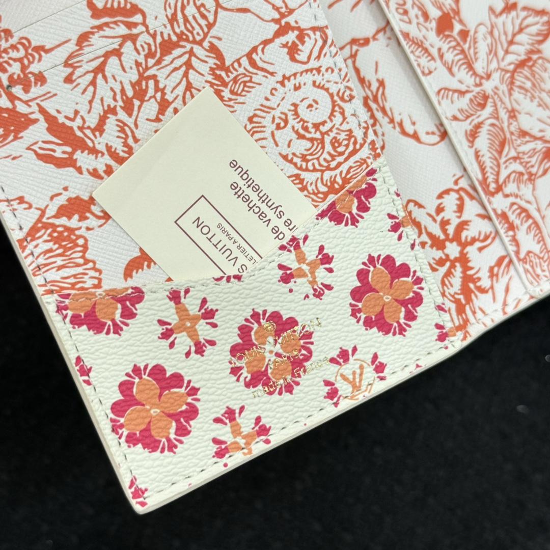 Louis Vuitton Passport Cover   M11457 - DopestKickz