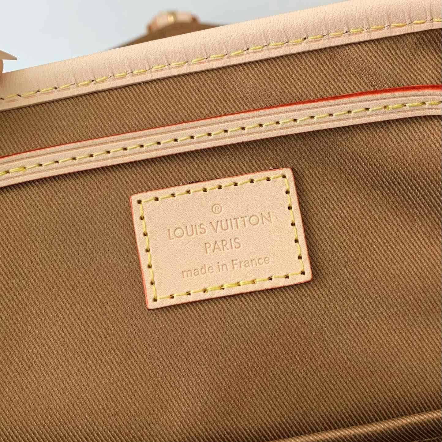 Louis Vuitton Montsouris PM   M11198 - DopestKickz