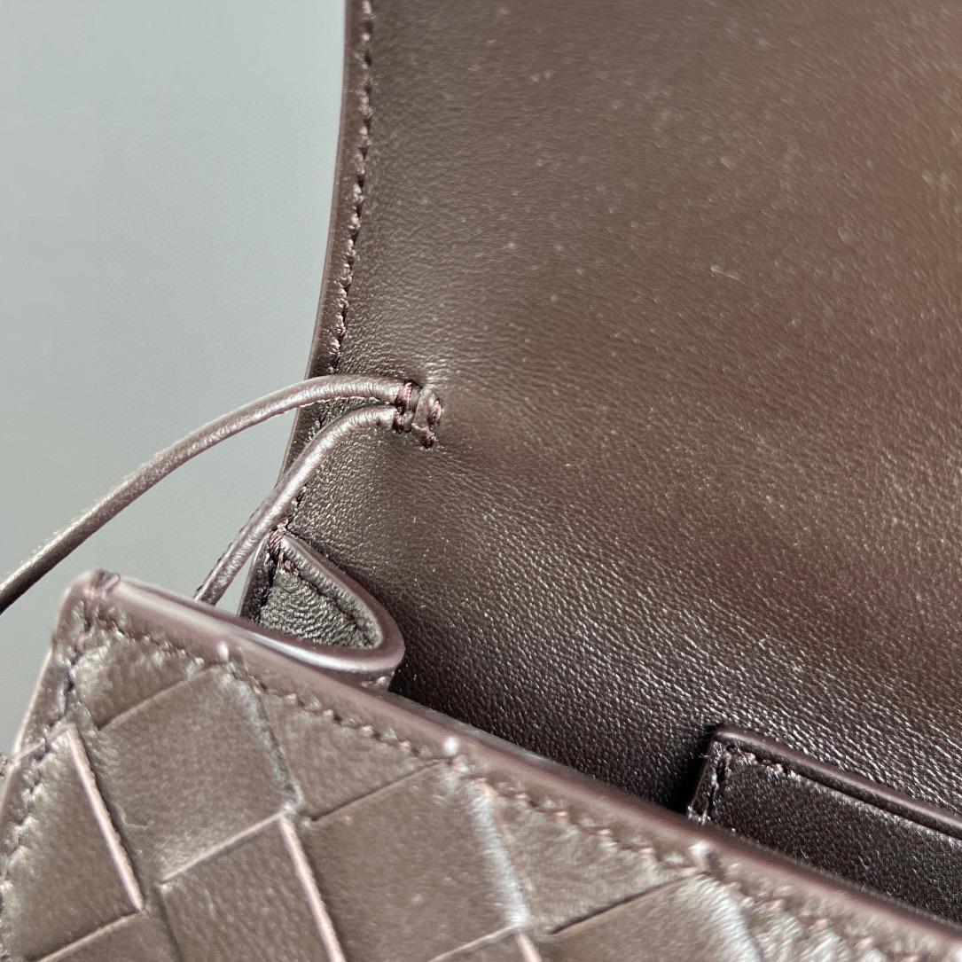 Bottega Veneta Long Clutch Andiamo With Handle - DopestKickz