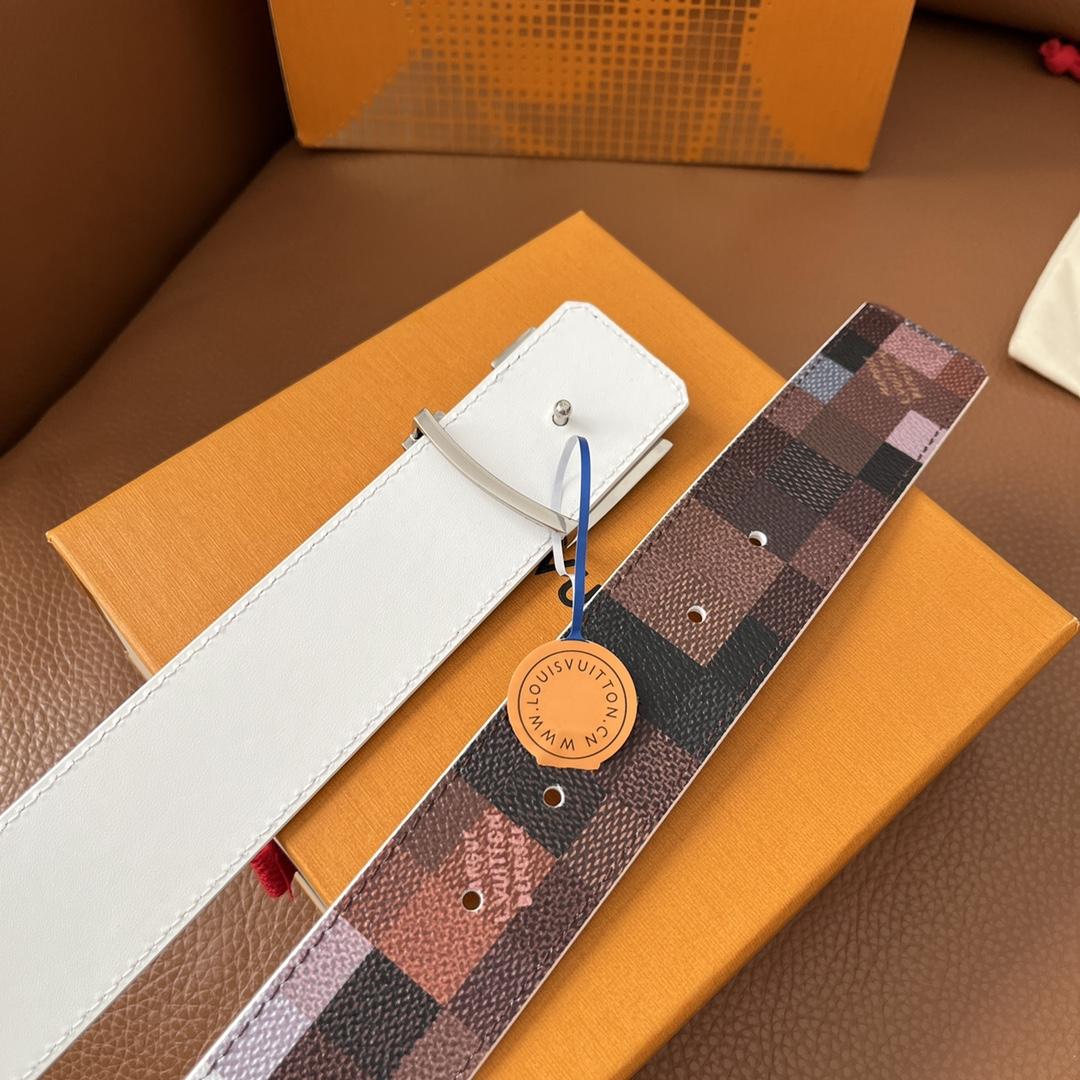 Louis Vuitton LV Initiales 40mm Reversible Belt - DopestKickz
