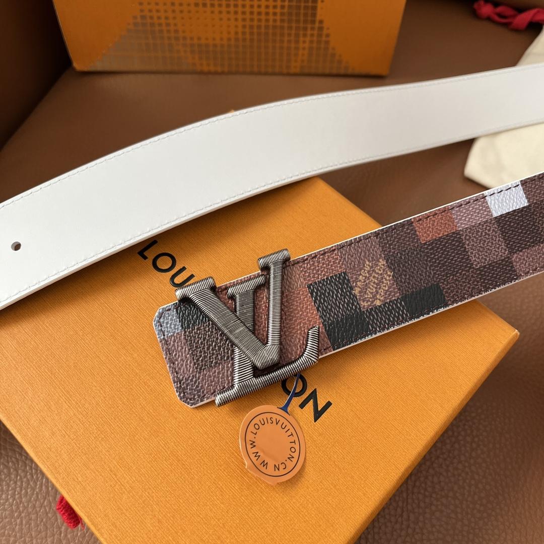 Louis Vuitton LV Initiales 40mm Reversible Belt - DopestKickz
