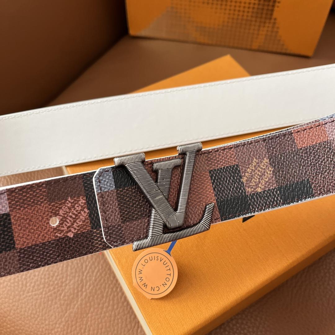 Louis Vuitton LV Initiales 40mm Reversible Belt - DopestKickz