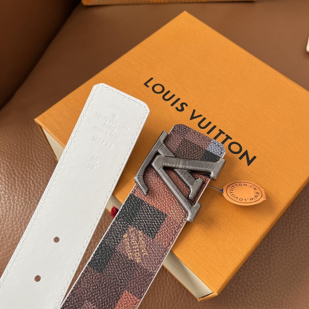 Louis Vuitton LV Initiales 40mm Reversible Belt - DopestKickz