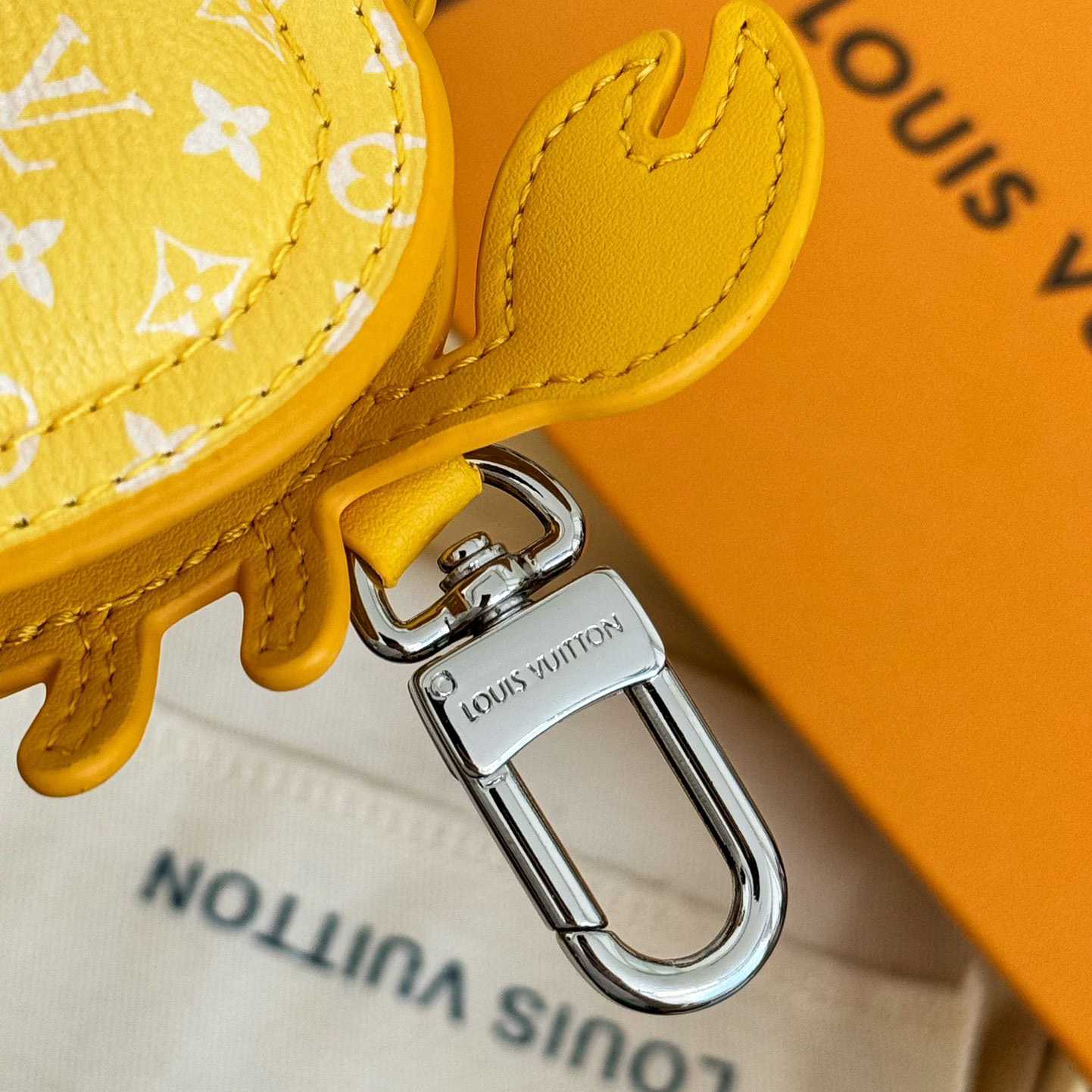 Louis Vuitton LV Crab Bag Charm   M01932 - DopestKickz