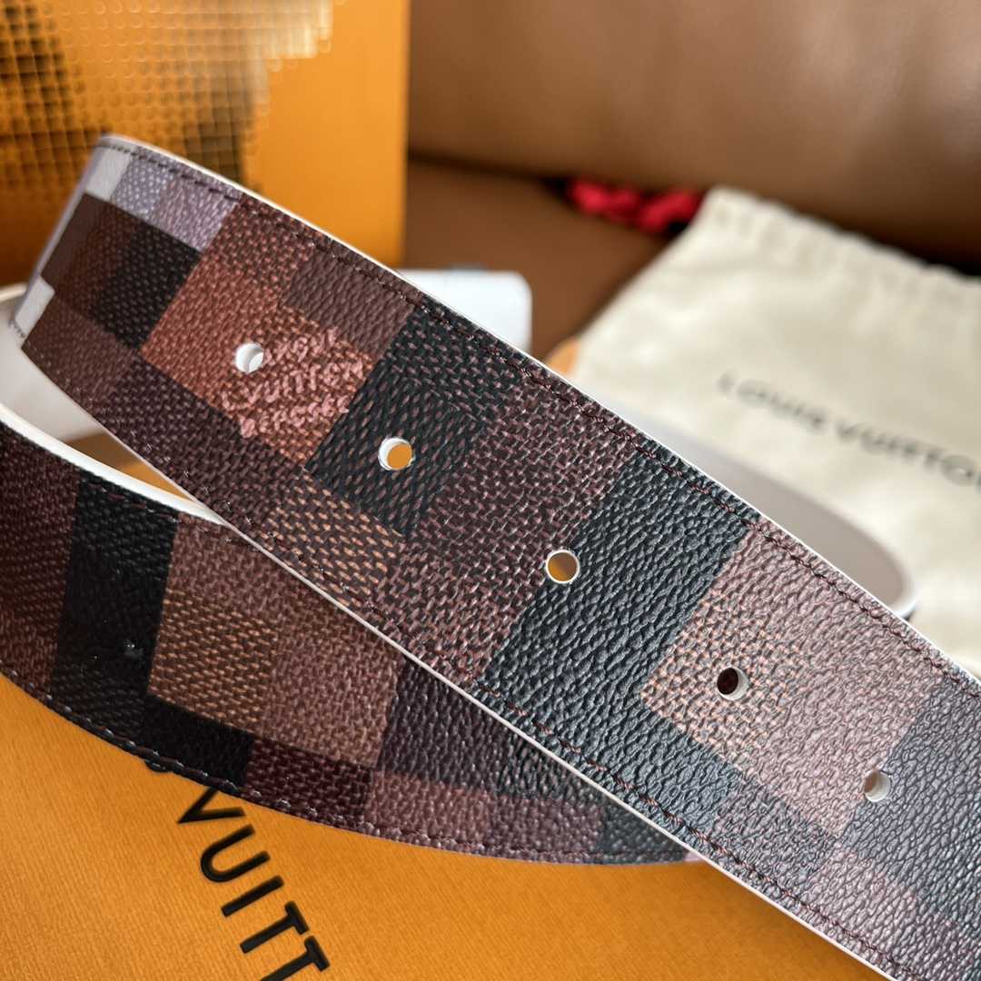 Louis Vuitton LV Initiales 40mm Reversible Belt - DopestKickz