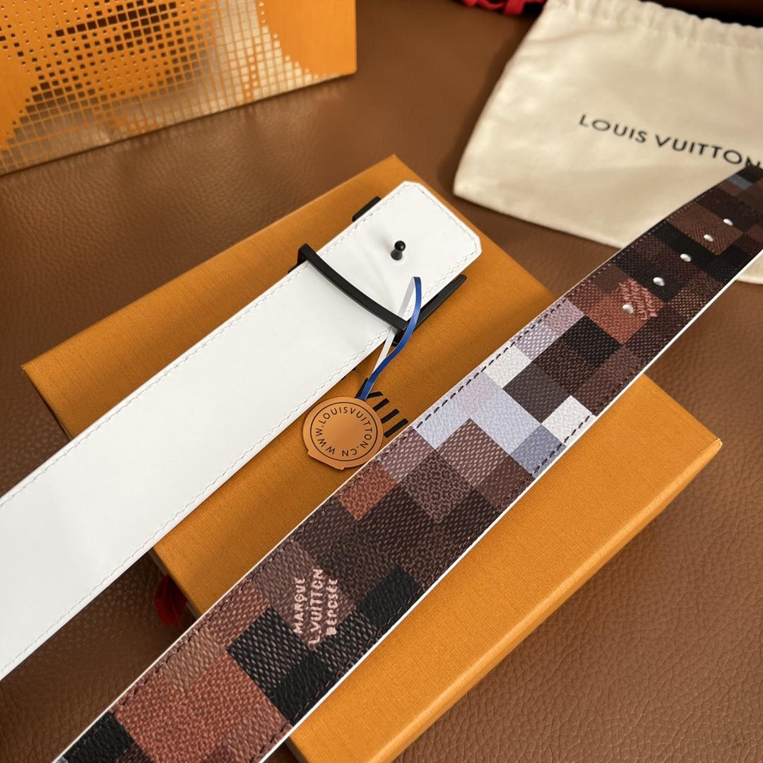 Louis Vuitton LV Initiales 40mm Reversible Belt - DopestKickz