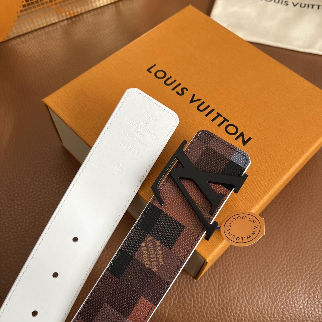 Louis Vuitton LV Initiales 40mm Reversible Belt - DopestKickz