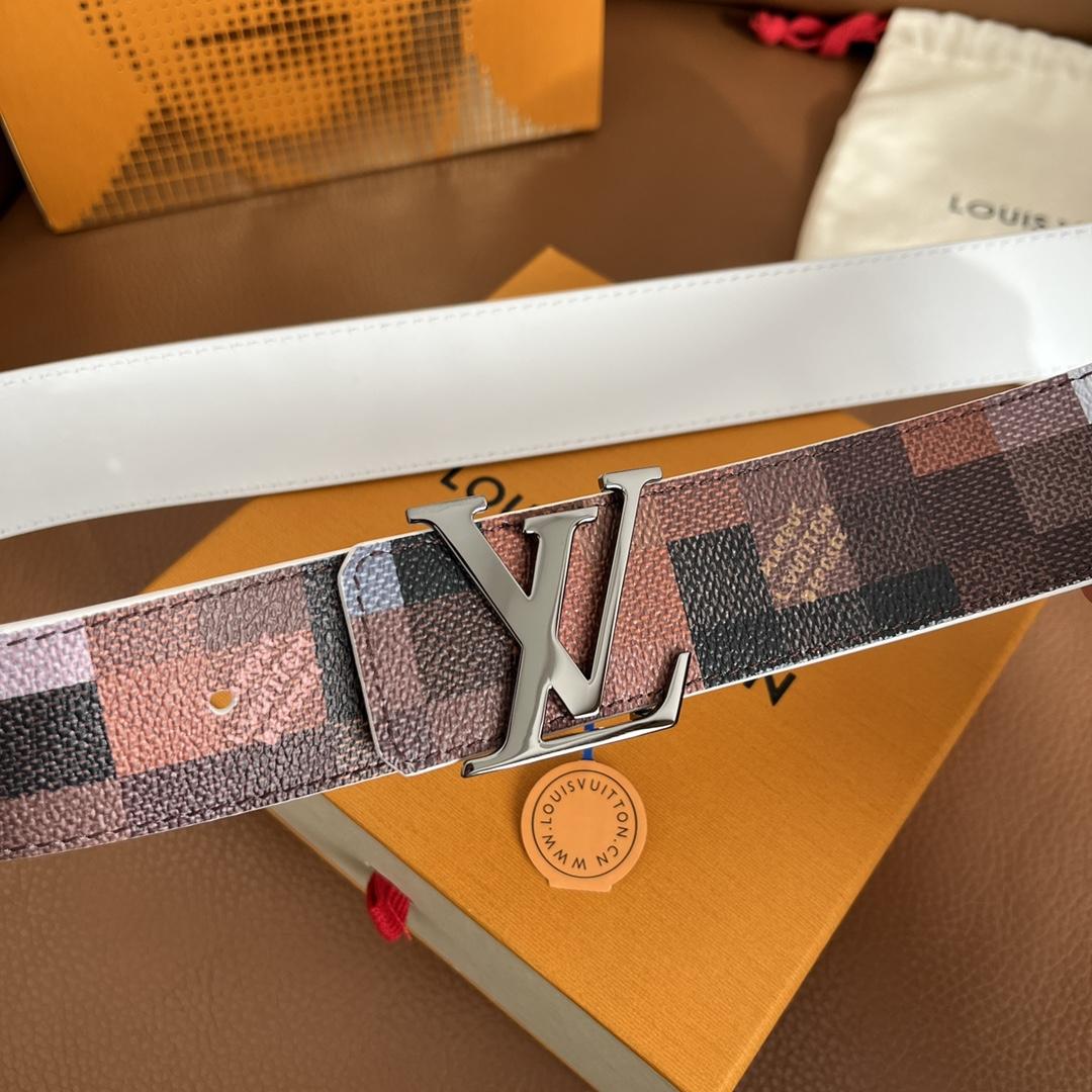 Louis Vuitton LV Initiales 40mm Reversible Belt - DopestKickz