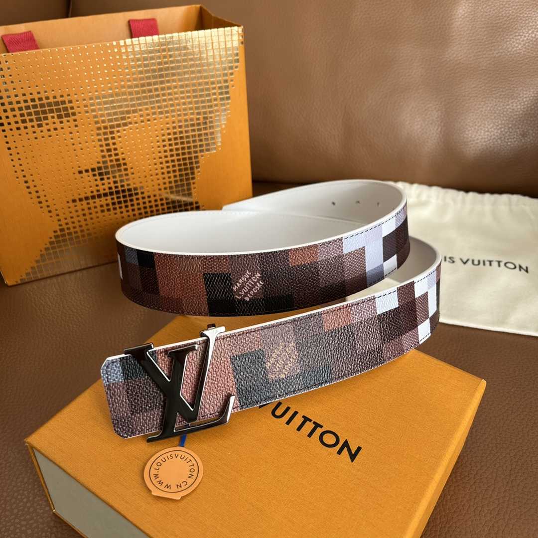 Louis Vuitton LV Initiales 40mm Reversible Belt - DopestKickz