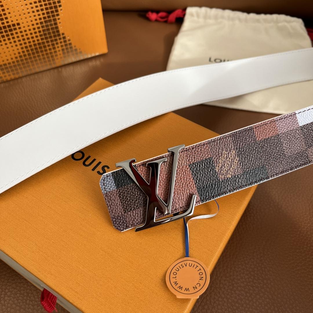 Louis Vuitton LV Initiales 40mm Reversible Belt - DopestKickz
