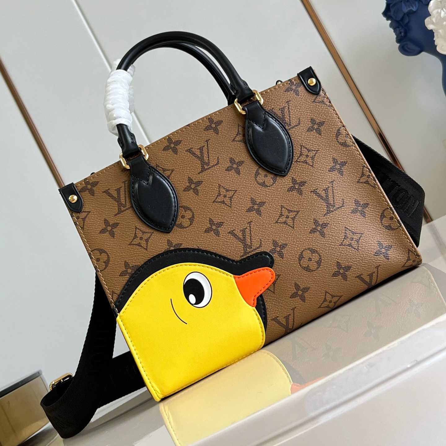 Louis Vuitton OnTheGo PM   M47199 - DopestKickz