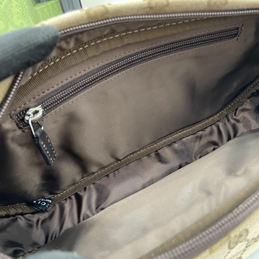 Gucci Small GG Crossbody Bag - DopestKickz