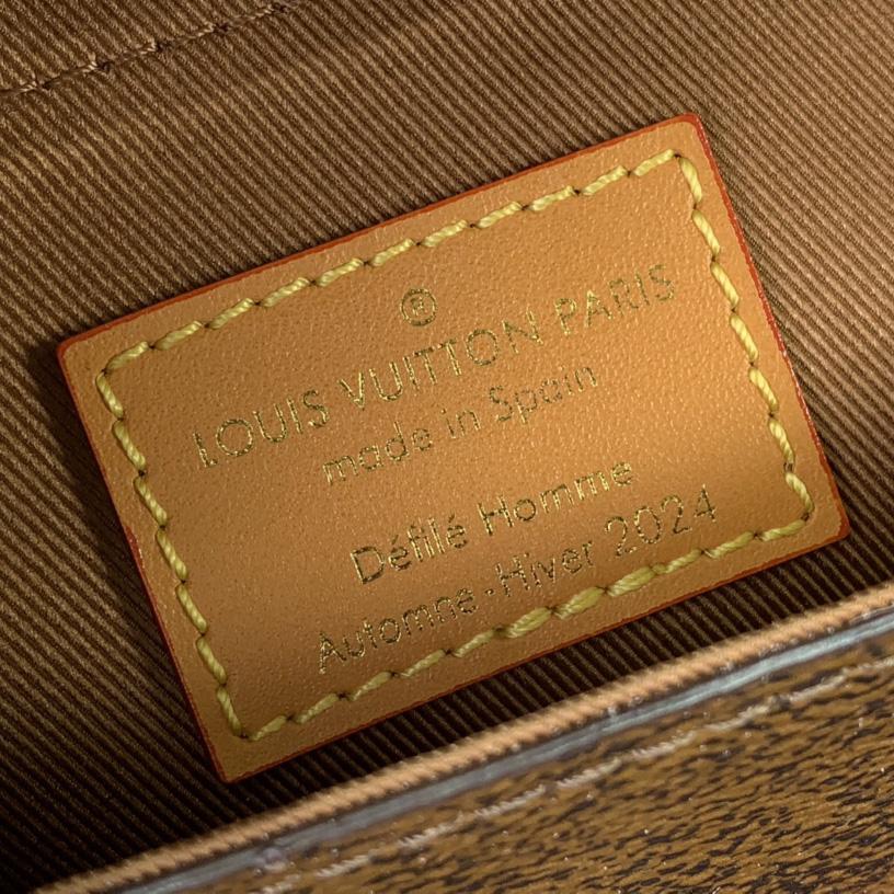 Louis Vuitton Soul Trunk   M11535 - DopestKickz