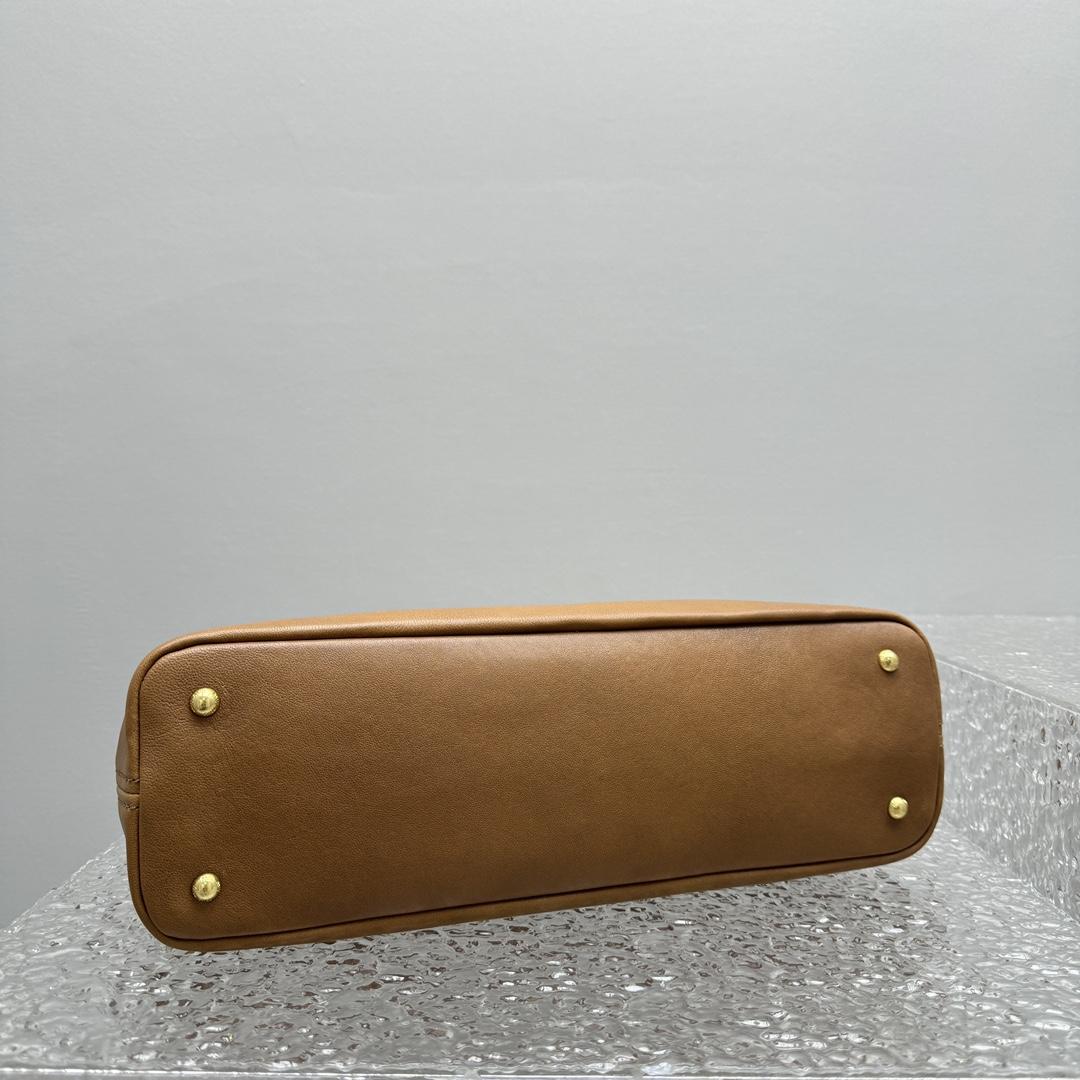 Miu Miu Aventure Nappa Leather Bag - DopestKickz