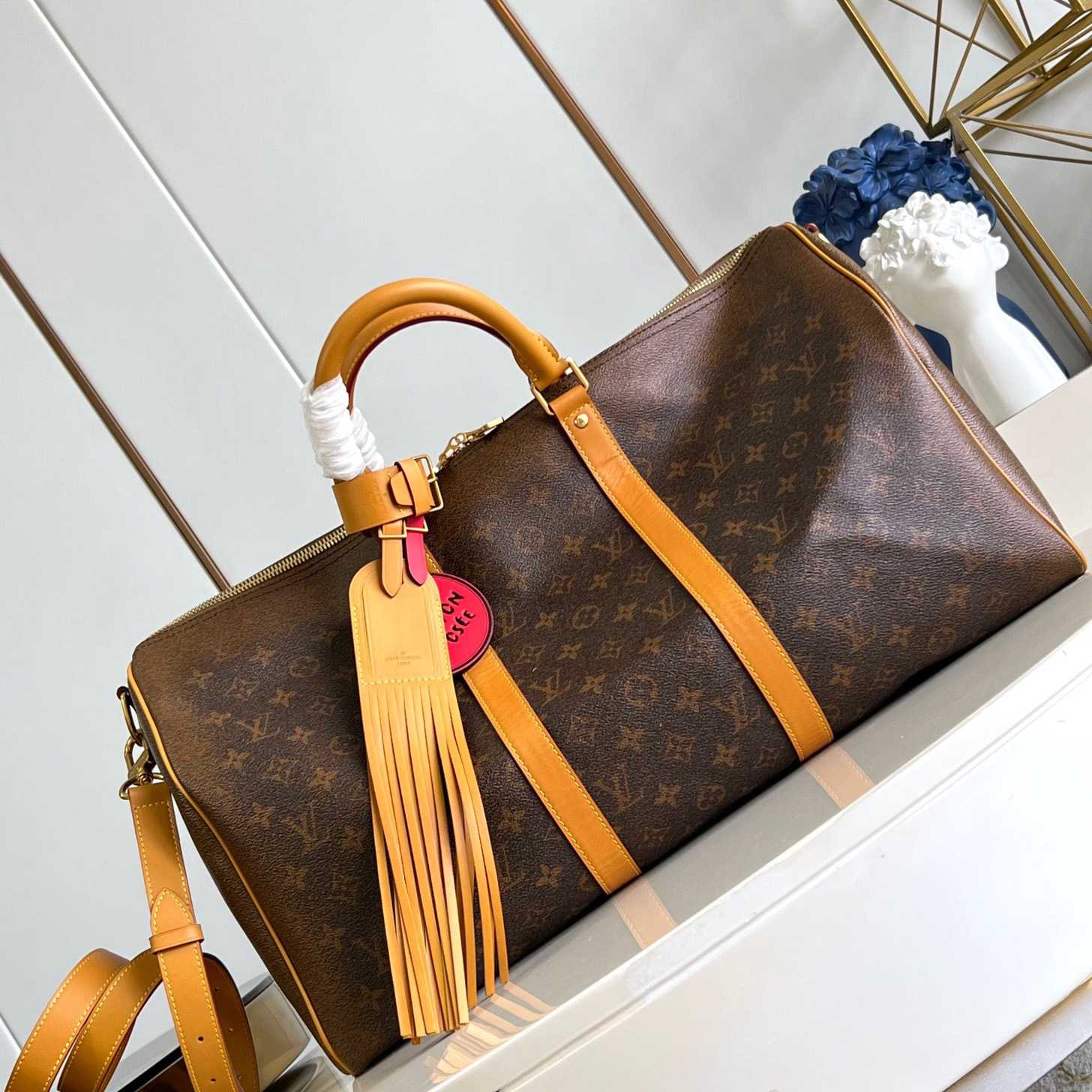 Louis Vuitton Keepall Bandoulière 50   M11541 - DopestKickz
