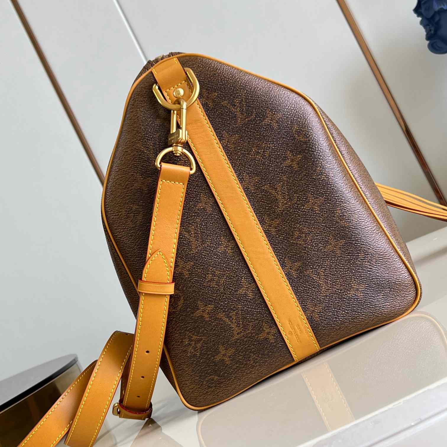 Louis Vuitton Keepall Bandoulière 50   M11541 - DopestKickz