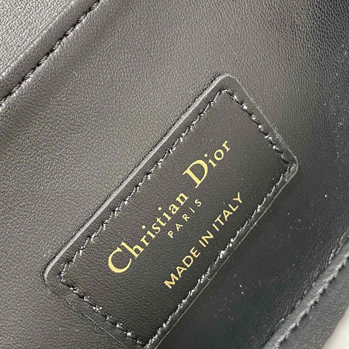 Dior Small 30 Montaigne Avenue Top Handle Bag - DopestKickz