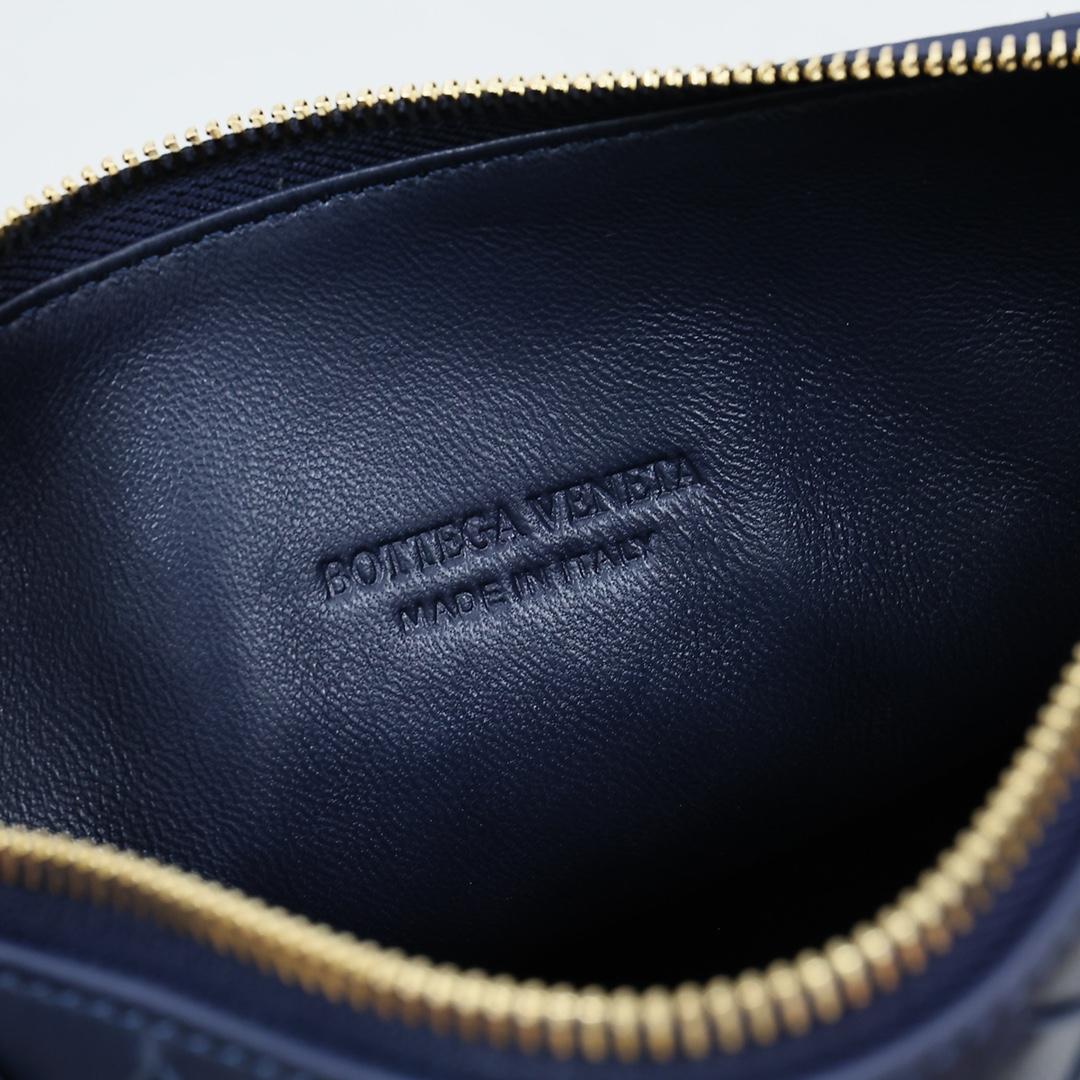 Bottega Veneta Mini Wallace - DopestKickz