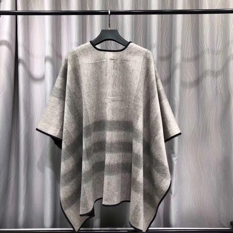 Burberry Charlotte Reversible Wool Felt Cape    140*140cm - DopestKickz