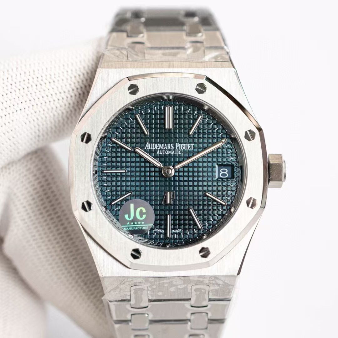 Audemars Piguet Watch      - DopestKickz