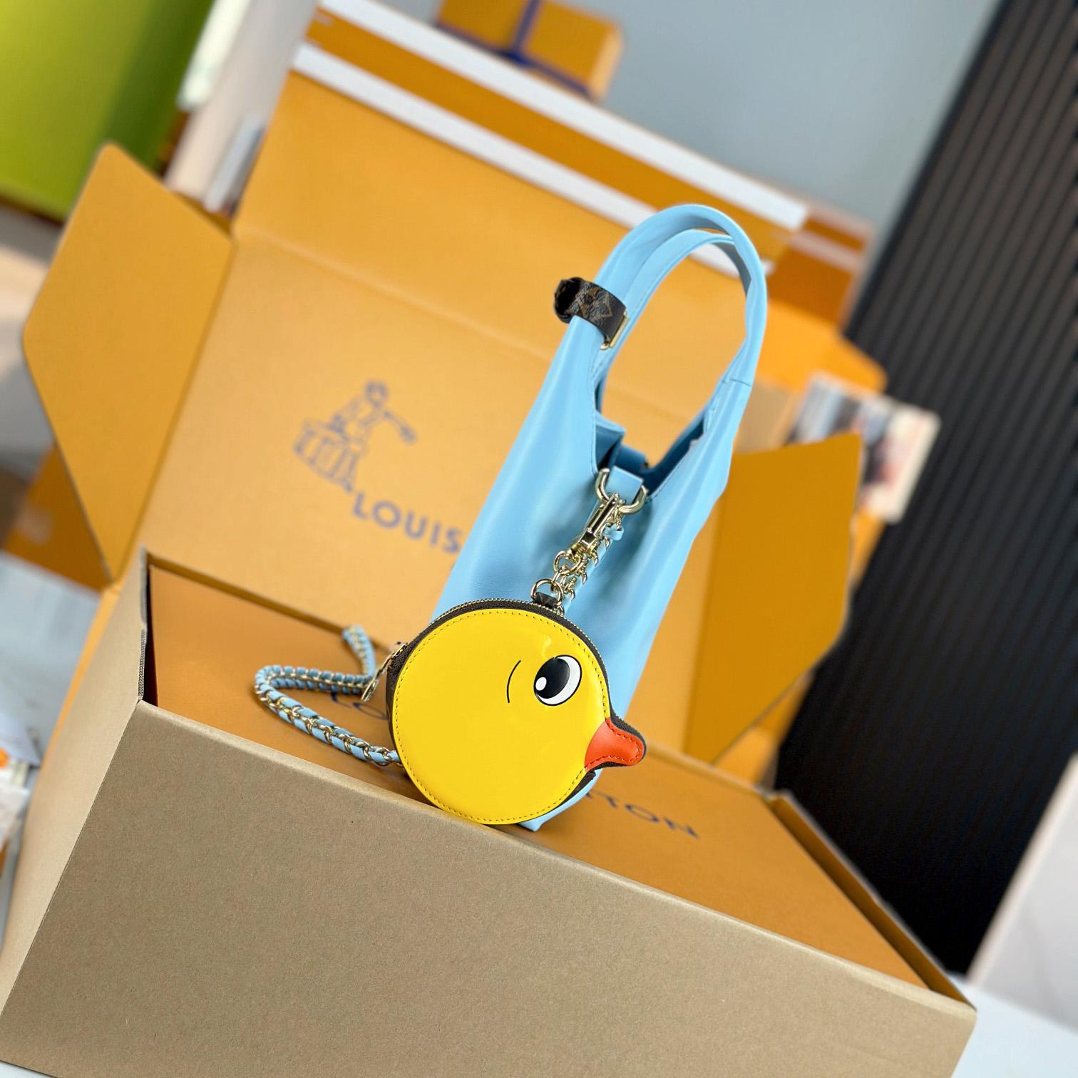 Louis Vuitton Atlantis BB  M11387 - DopestKickz