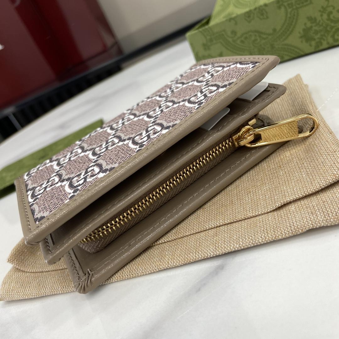 Gucci Medium Wallet With GG Shadow - DopestKickz
