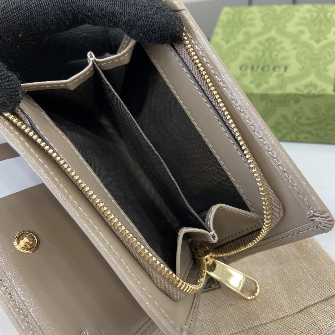 Gucci Medium Wallet With GG Shadow - DopestKickz
