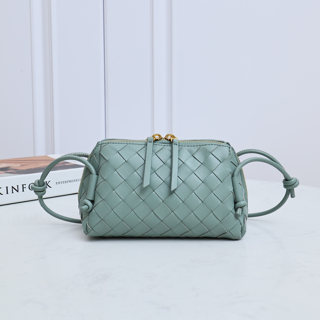 Bottega Veneta Intrecciato Concert Pouch   - DopestKickz