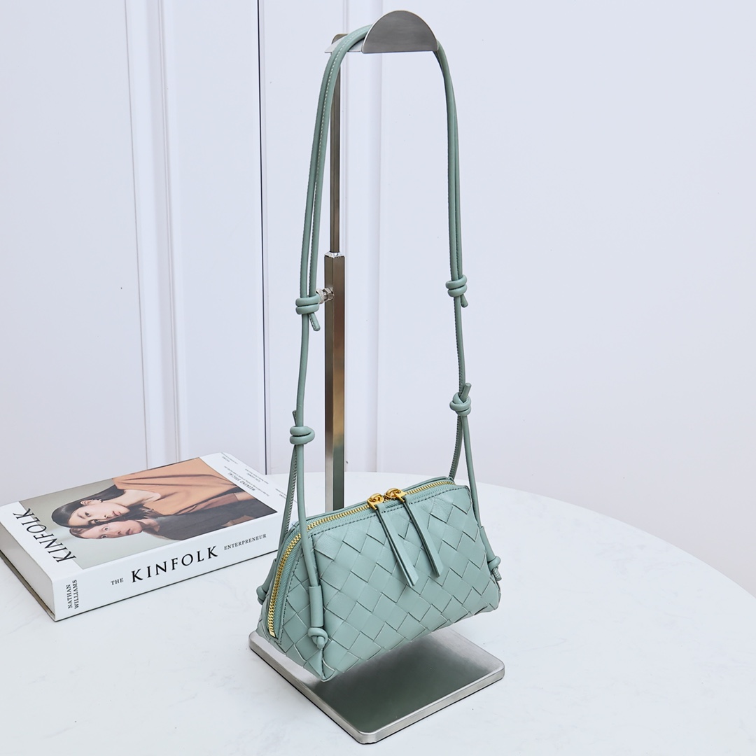 Bottega Veneta Intrecciato Concert Pouch   - DopestKickz