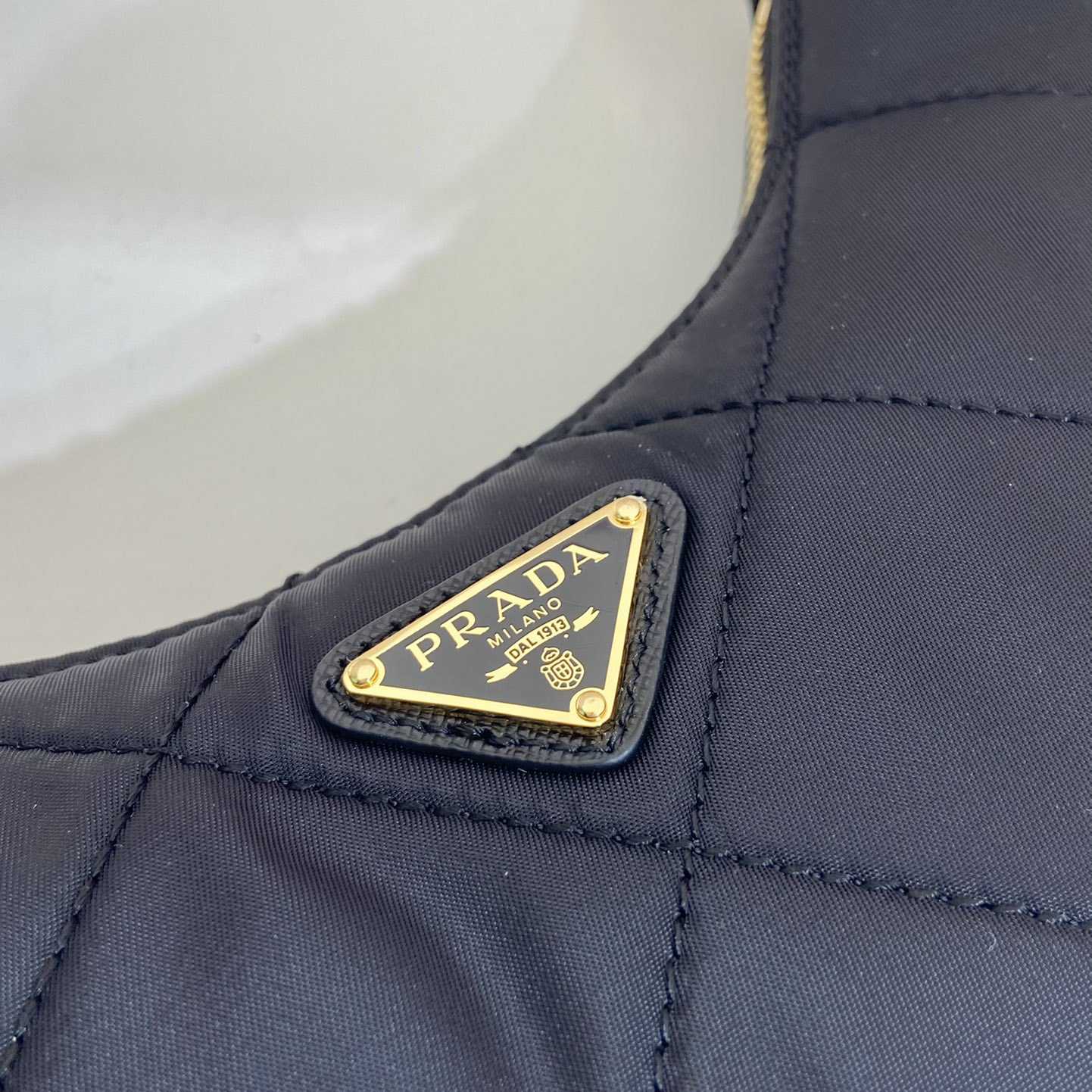 Prada Re-Edition 1995 Chaîne Re-Nylon Mini-bag - DopestKickz