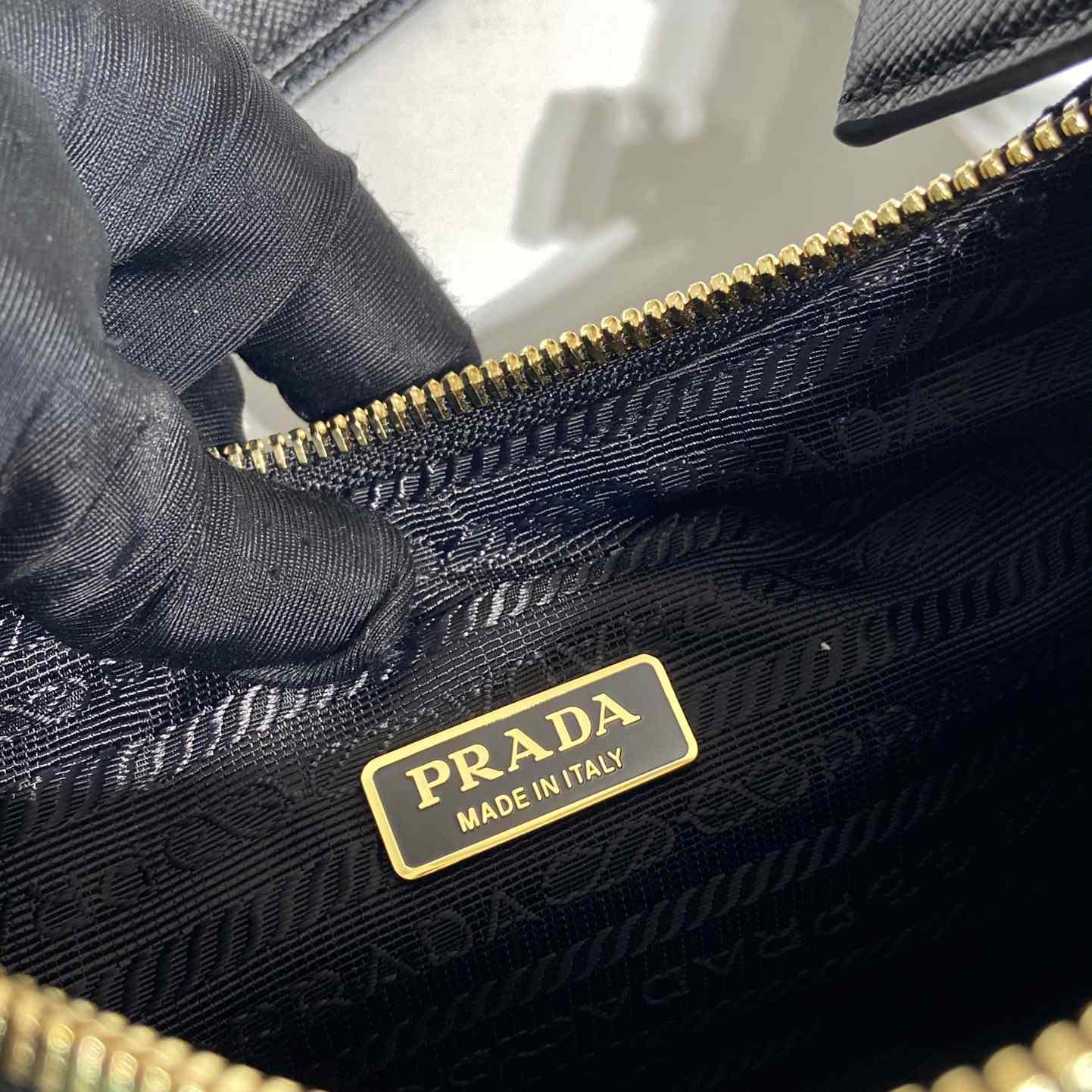 Prada Re-Edition 1995 Chaîne Re-Nylon Mini-bag - DopestKickz