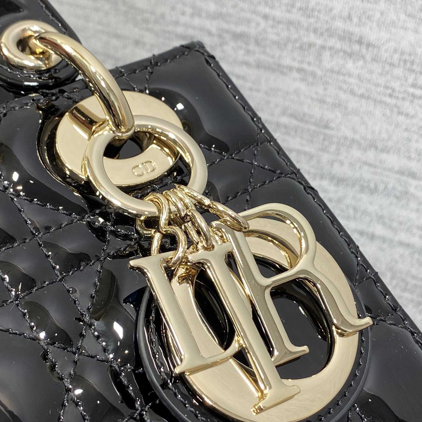 Dior  Lady Dior Bag  20m - DopestKickz