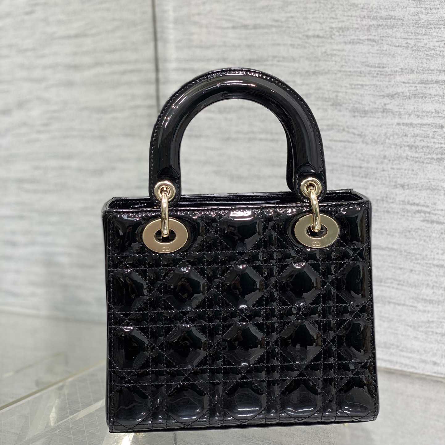 Dior  Lady Dior Bag  20m - DopestKickz
