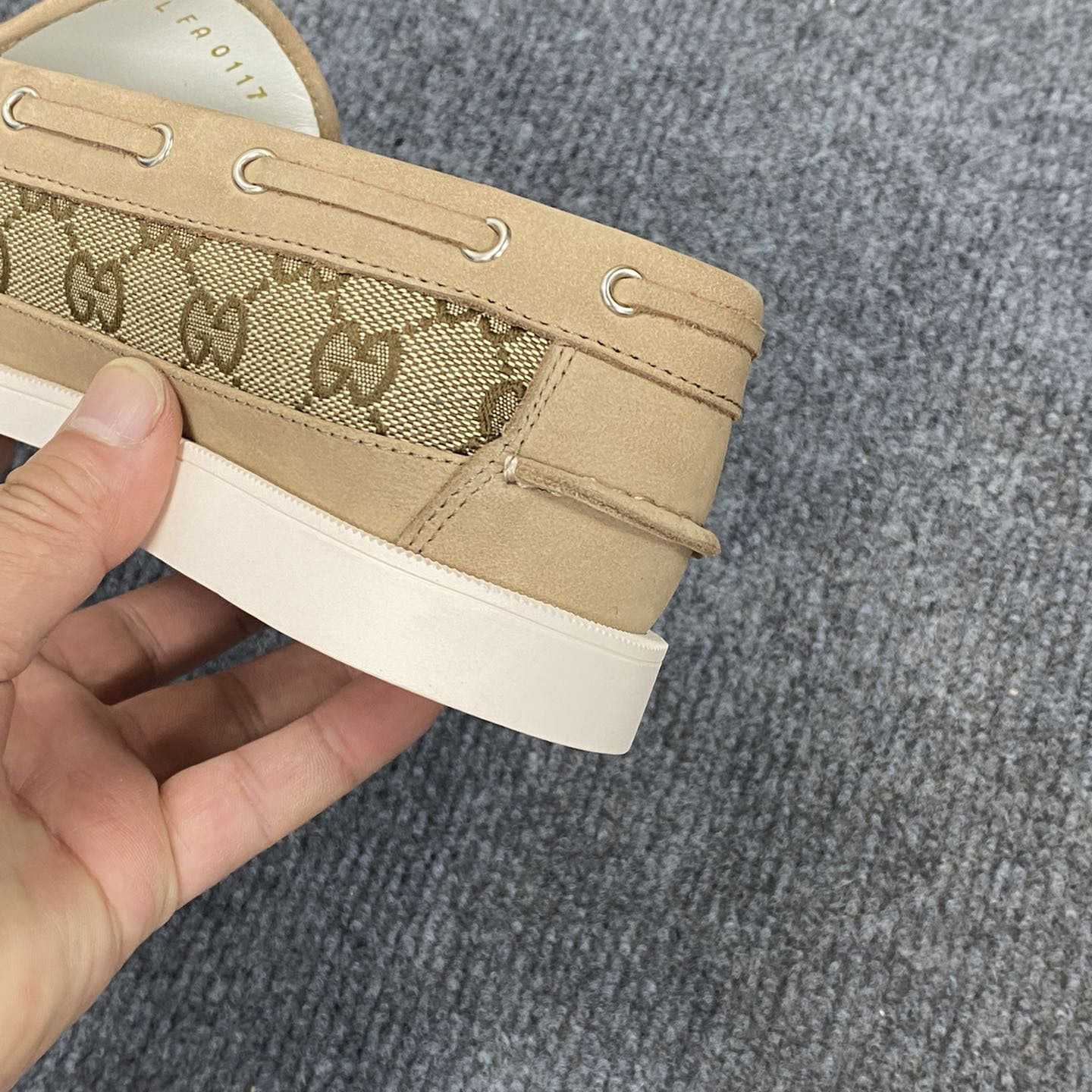 Gucci Men's Original GG Loafer - DopestKickz