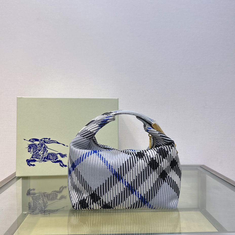 Burberry Micro Peg Chain Bag (21.5 x 10.5 x 23cm) - DopestKickz