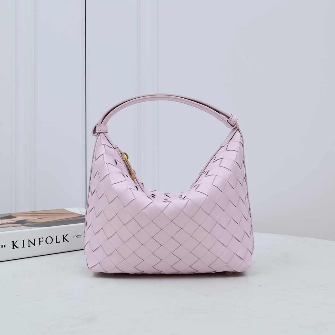 Bottega Veneta Mini Wallace - DopestKickz